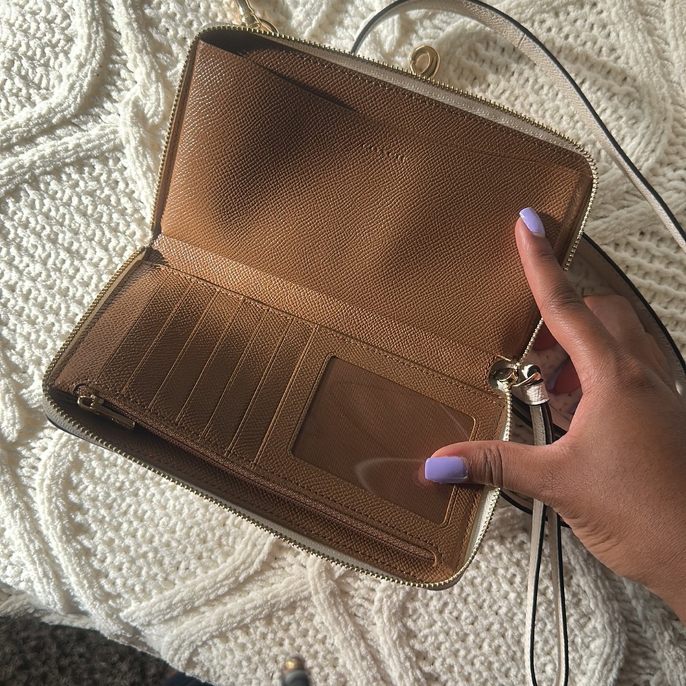 Coach Rowan satchel | LIKE NEW | Used ONCE - Picture 8 of 9